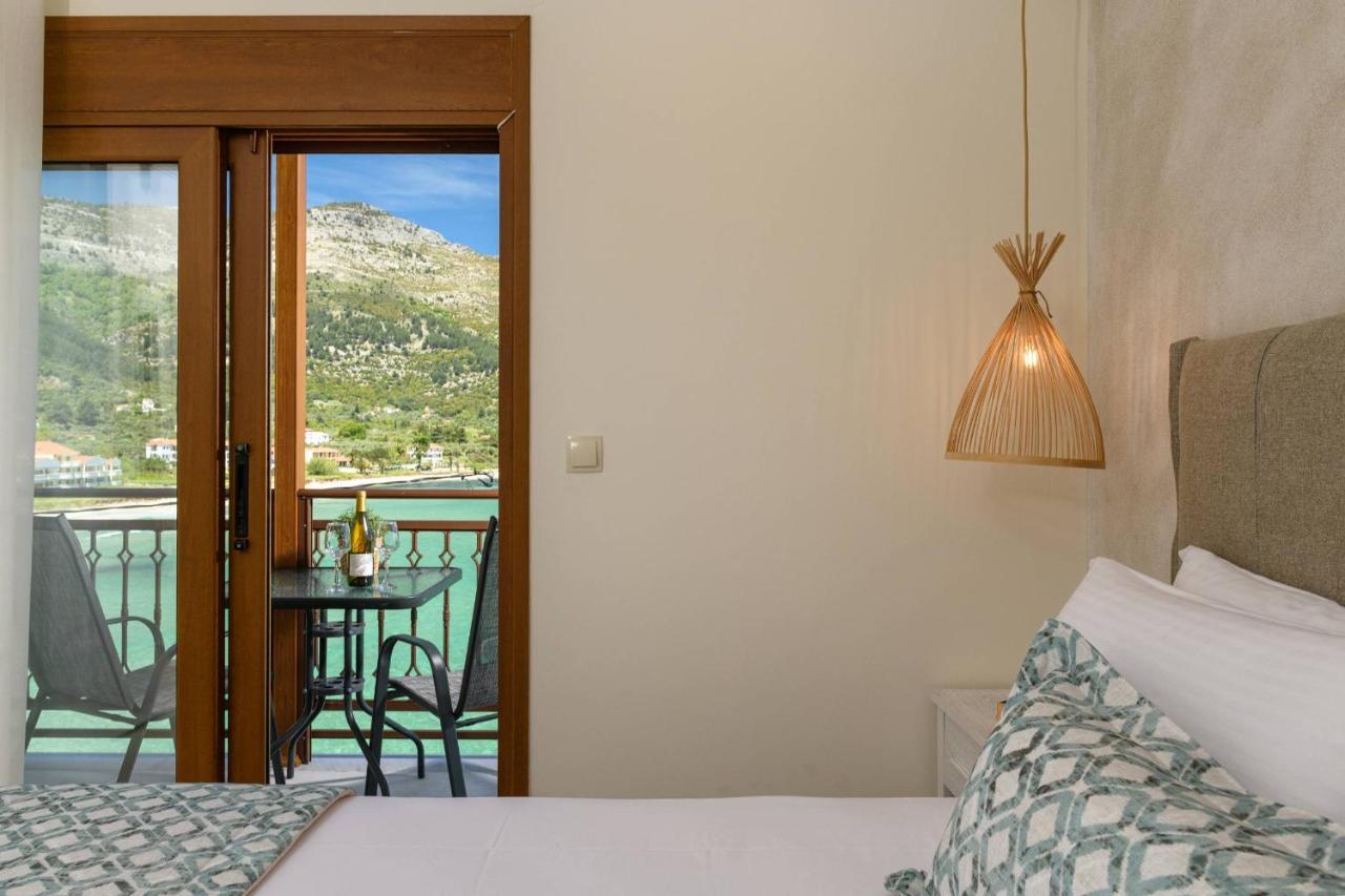 Faros View Bed & Breakfast Koinira Exterior photo
